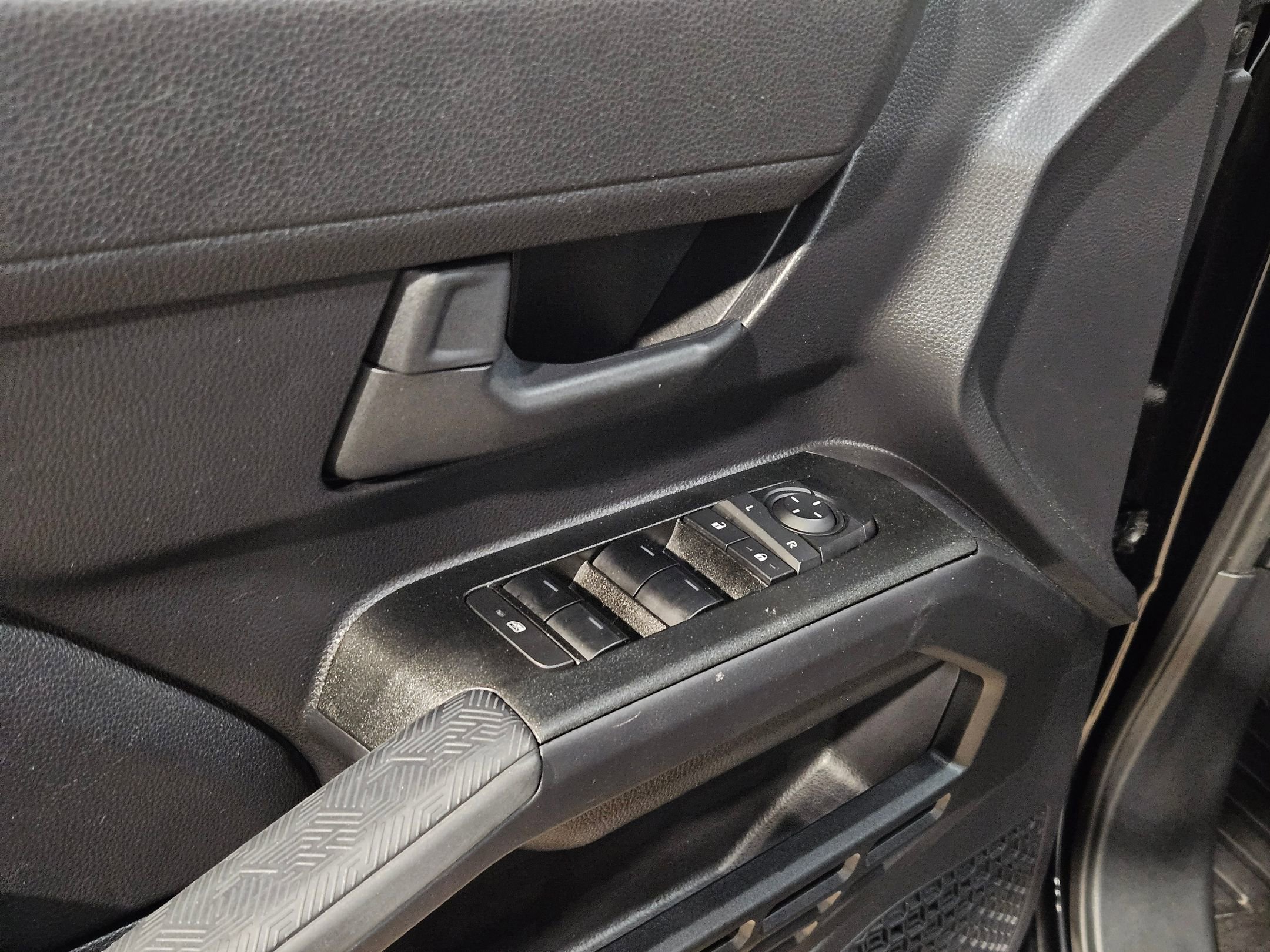 Certified 2025 Toyota 4Runner SR5 AWD/4WD image 21