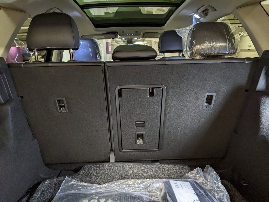 New 2026 Volkswagen Taos SE FWD image 27