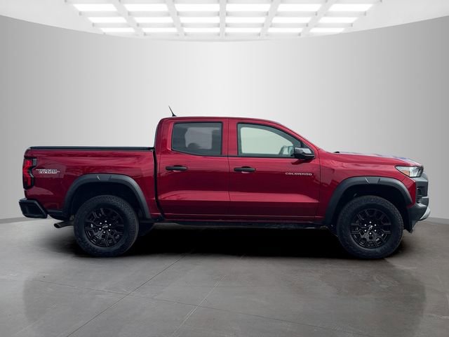 Used 2025 Chevrolet Colorado Trail Boss AWD/4WD image 8