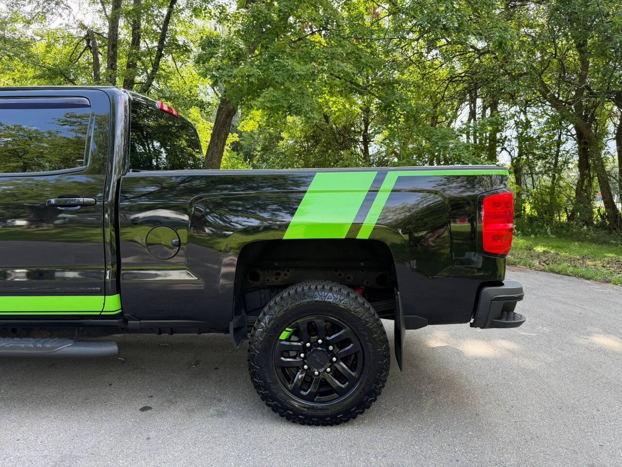 Used 2017 Chevrolet Silverado 2500 LTZ w/ Duramax Plus Package AWD/4WD image 71
