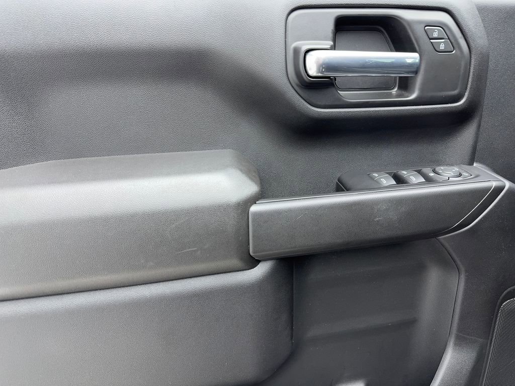 Used 2025 Chevrolet Silverado 1500 Custom image 34