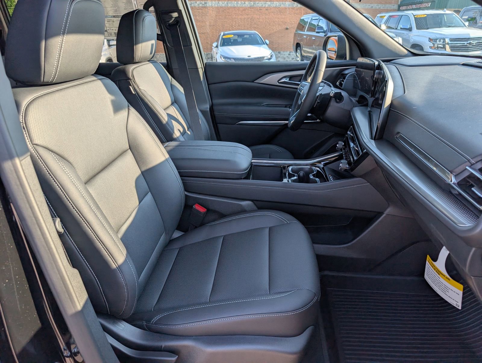 New 2026 Chevrolet Traverse LT w/ Driver Confidence Package image 7