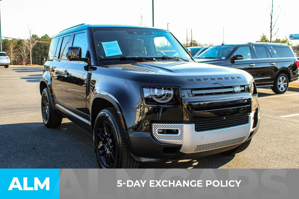 Used 2025 Land Rover Defender 110 S image 3