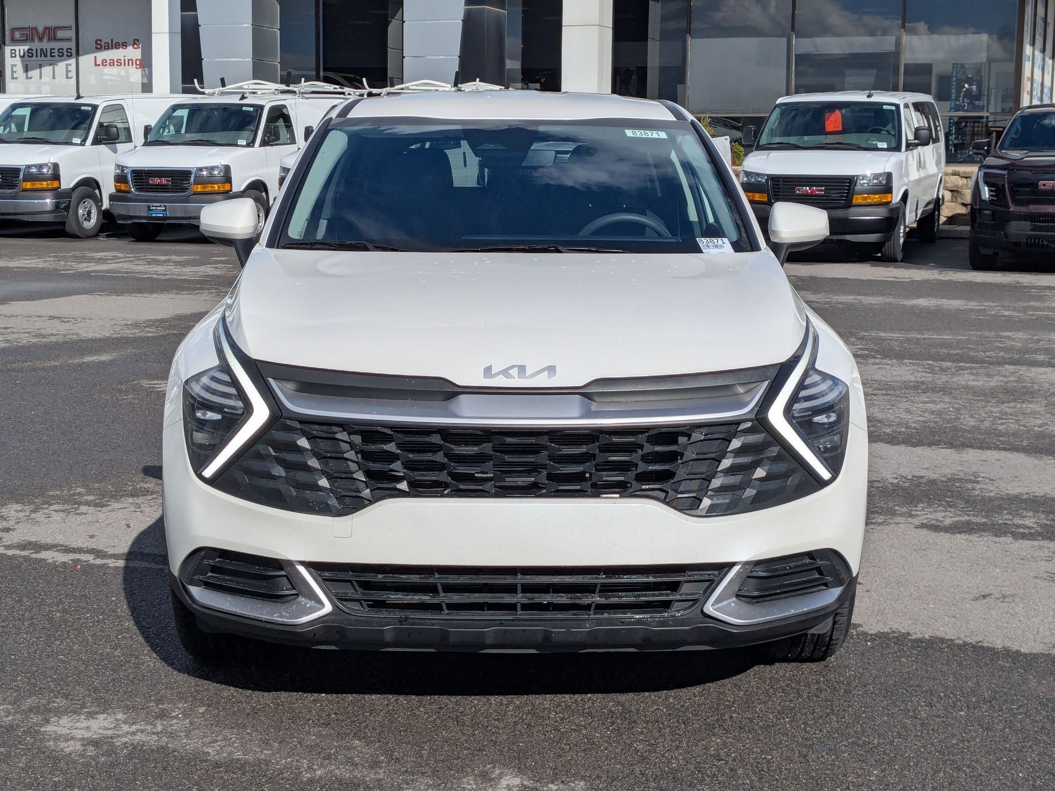 Used 2024 Kia Sportage LX image 9