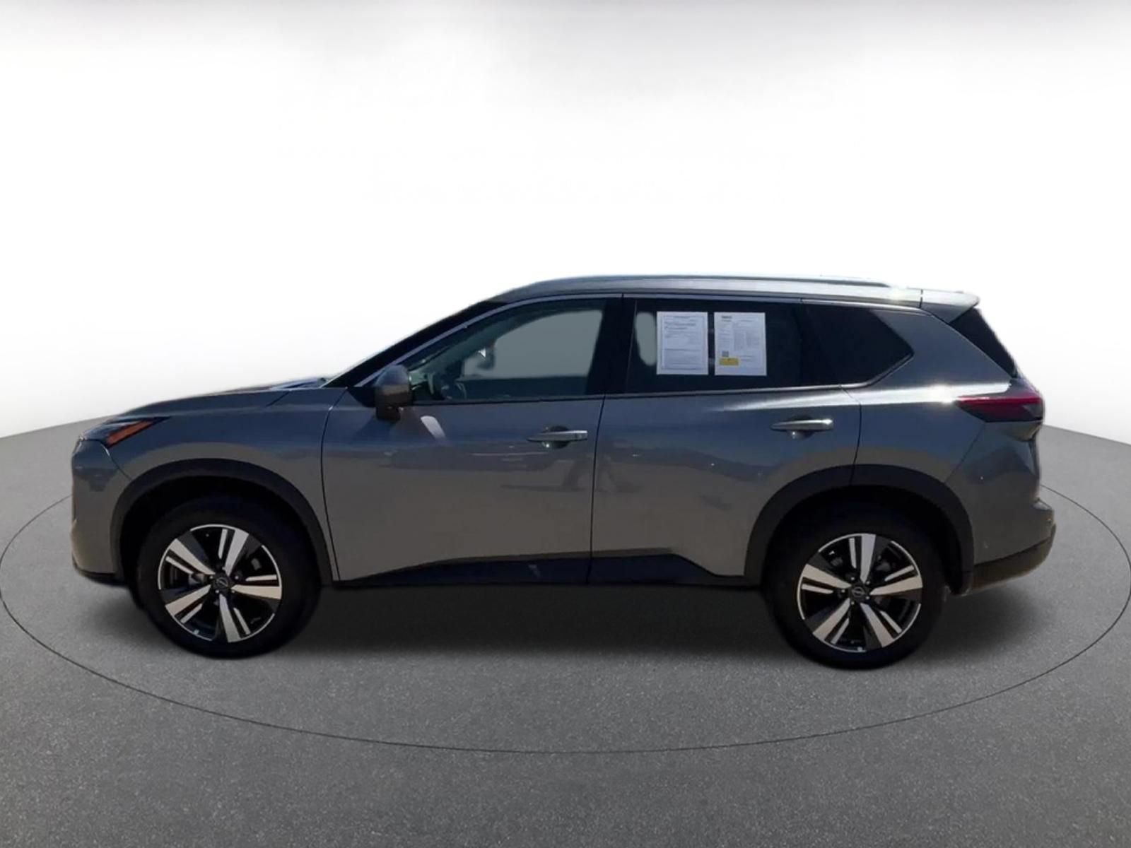 Used 2026 Nissan Rogue SL AWD/4WD image 9