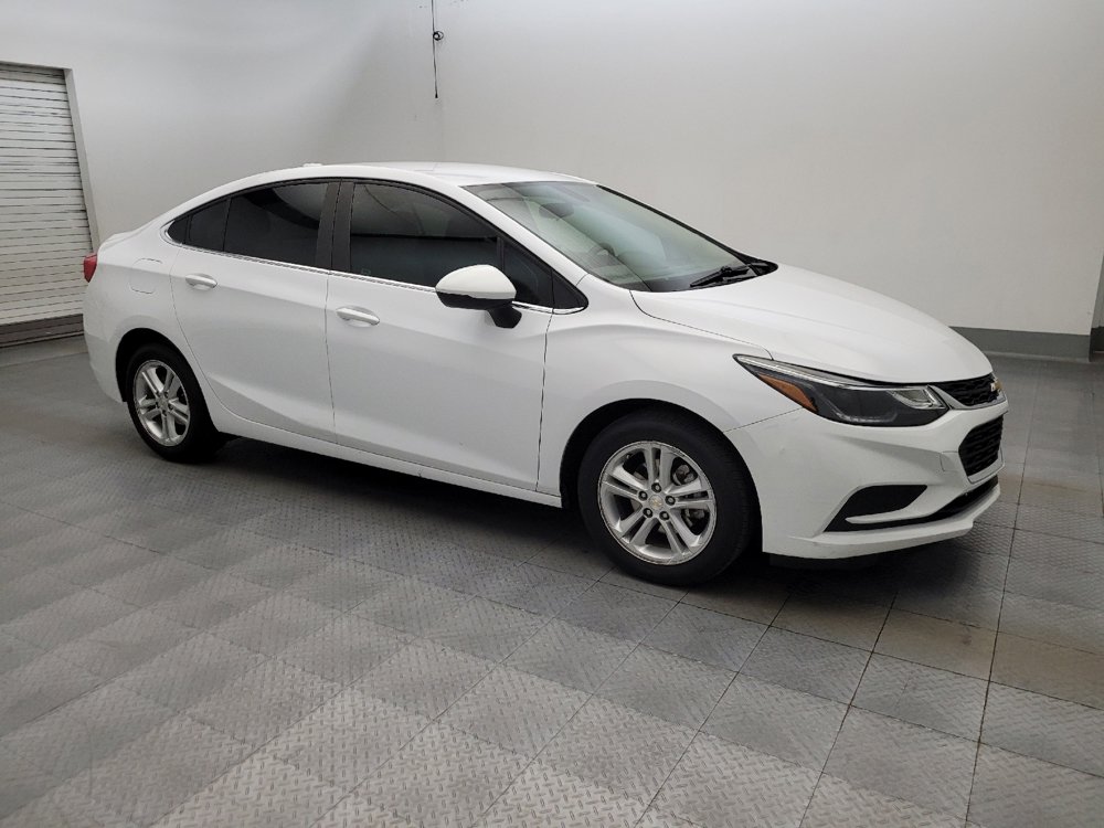 Used 2018 Chevrolet Cruze LT FWD image 11