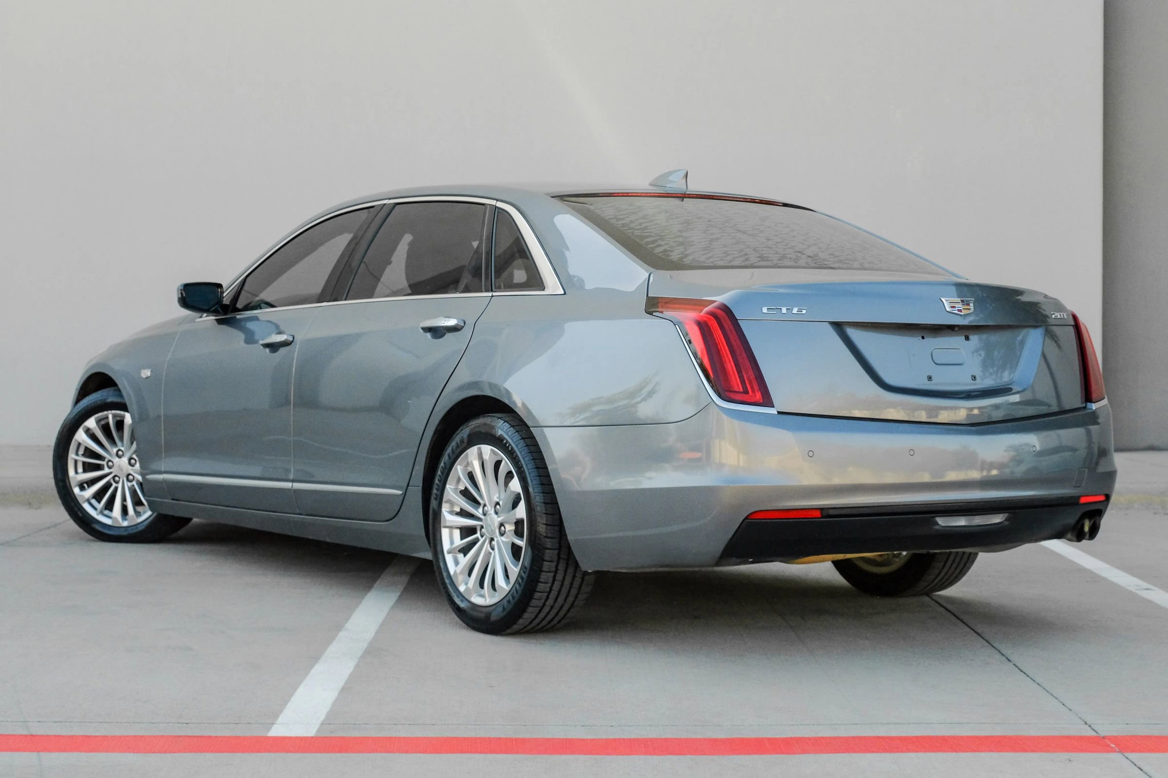 Used 2018 Cadillac CT6 2.0T image 8