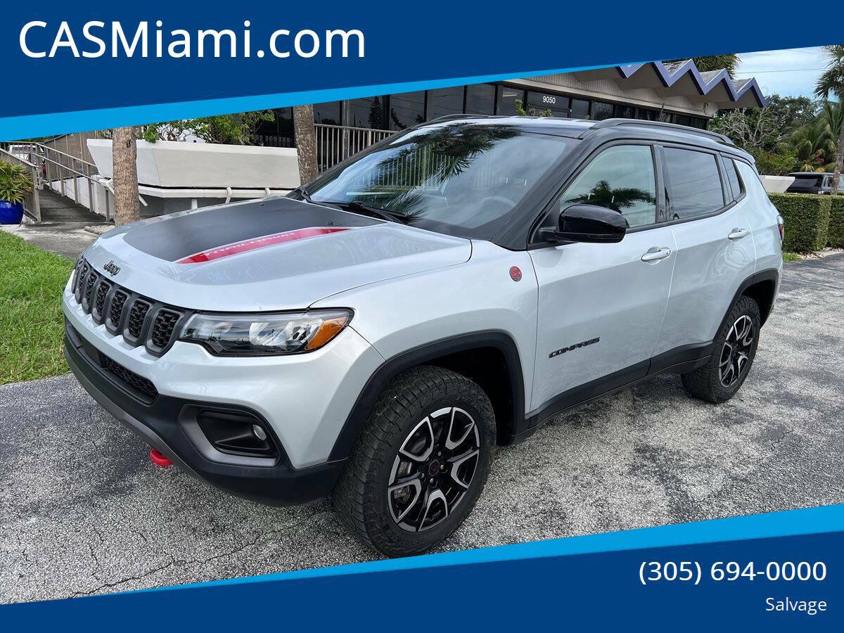Used 2025 Jeep Compass Trailhawk