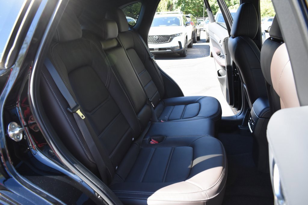 New 2025 MAZDA CX-5 Signature image 24