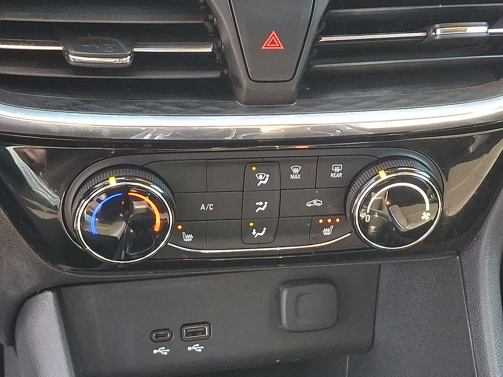 Used 2026 Buick Encore GX Sport Touring w/ Advanced Technology Package image 15