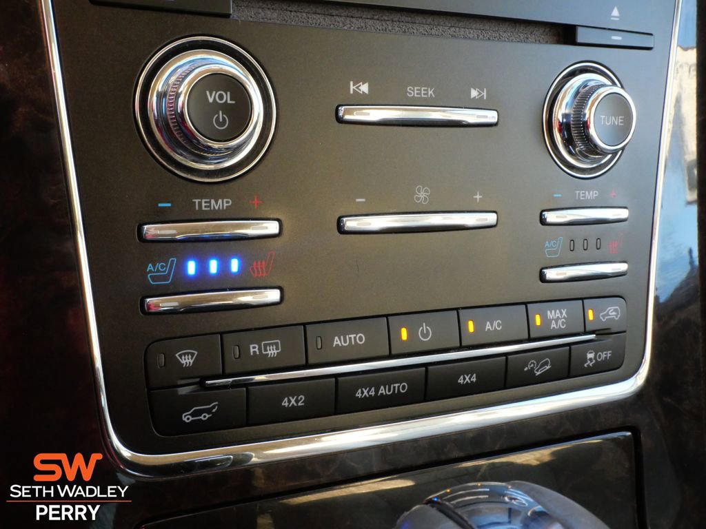 Used 2015 Lincoln Navigator L 4WD image 23