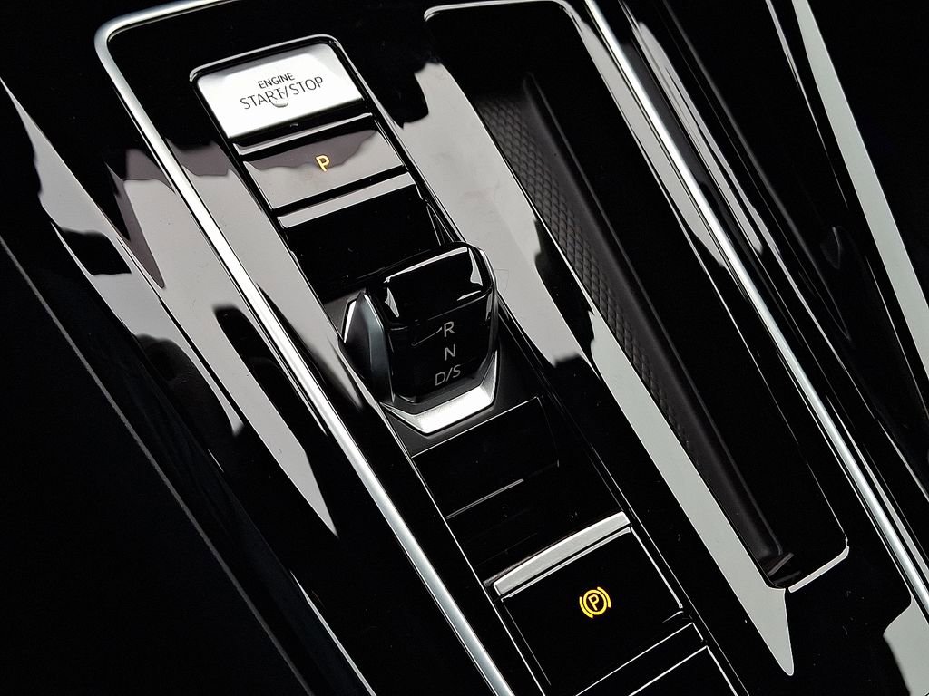 New 2026 Volkswagen Golf w/ Euro Style Package image 7