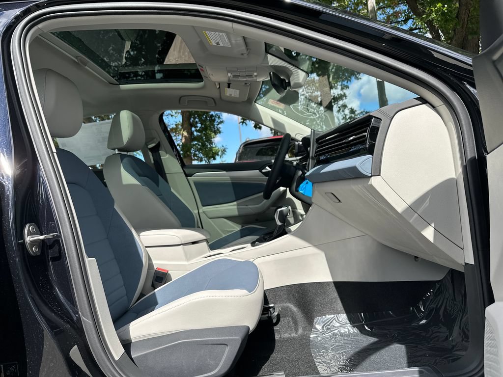 New 2027 Volkswagen Jetta SE FWD image 20