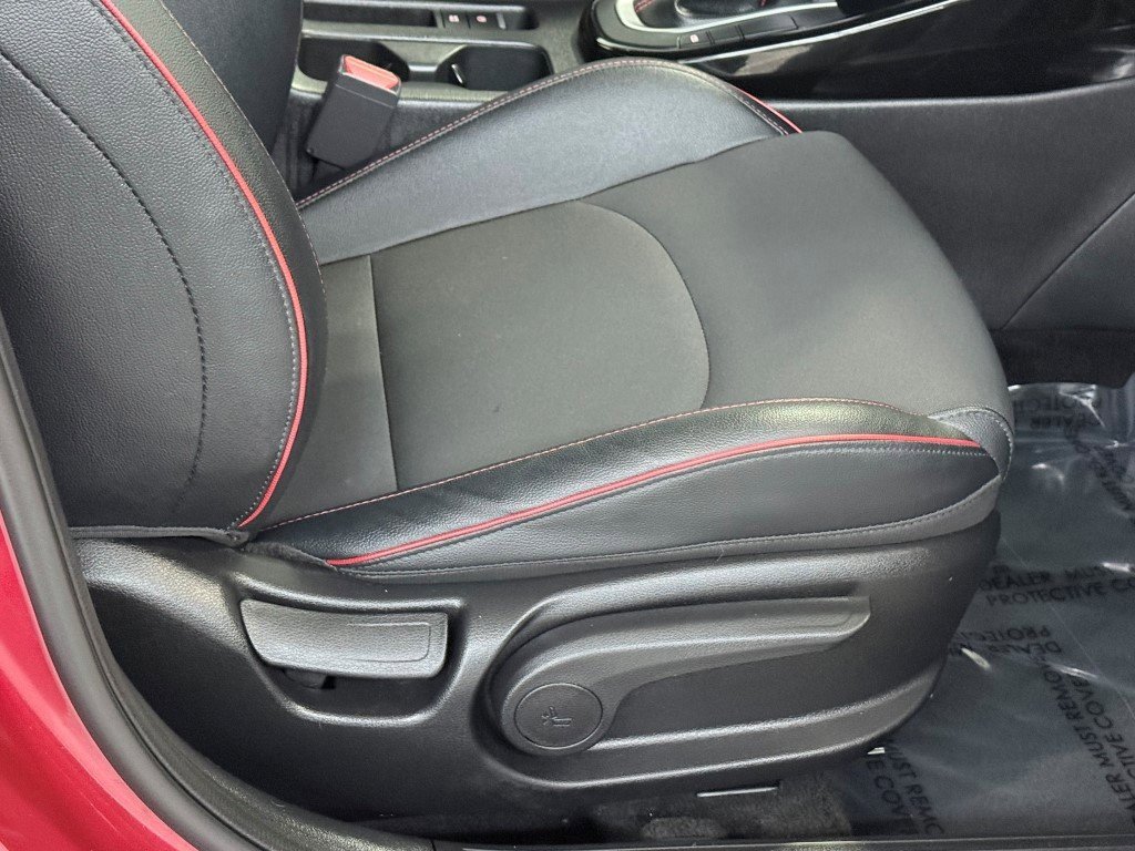 Used 2023 Kia Forte GT image 11