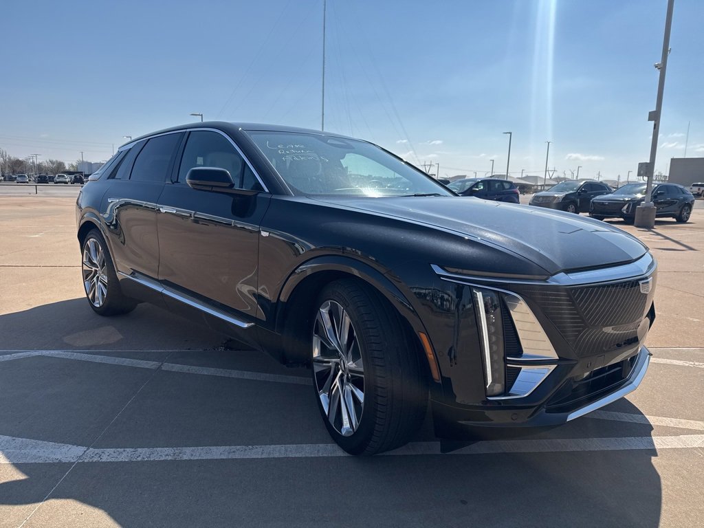 Used 2023 Cadillac Lyriq 2WD image 10