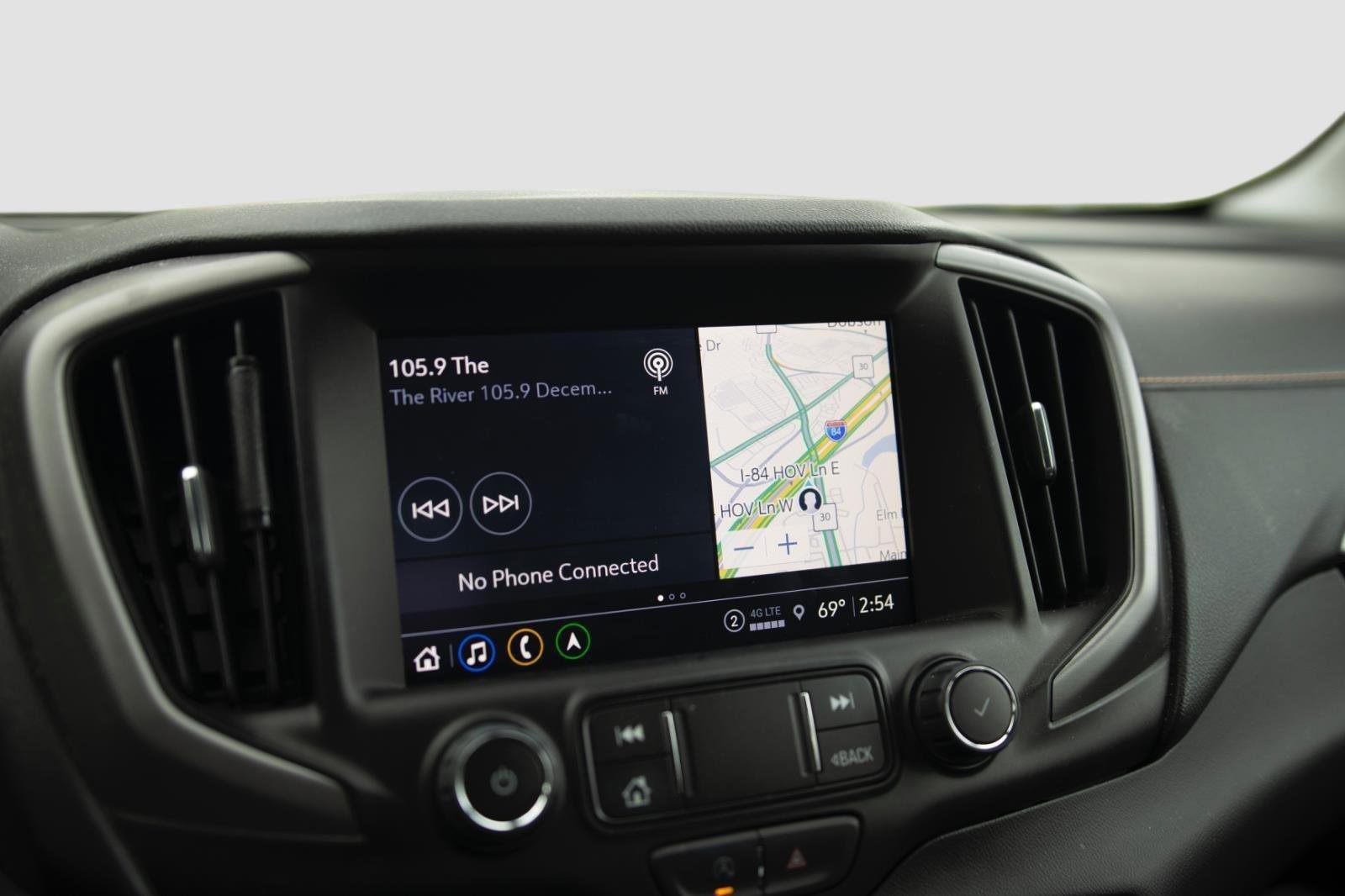 Used 2023 GMC Terrain AT4 w/ Infotainment Package II AWD/4WD image 9