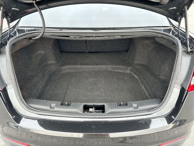 Used 2013 Ford Taurus SHO image 16