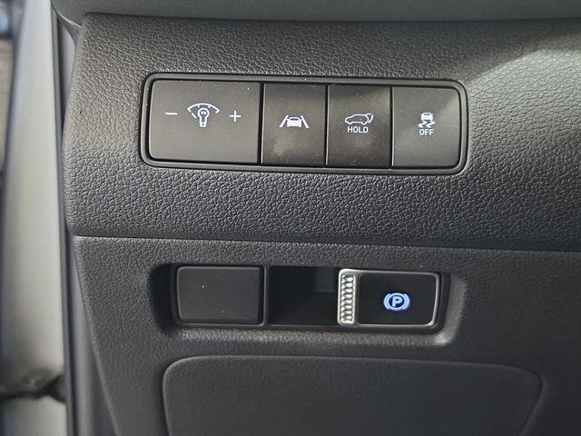 Certified 2023 Hyundai Santa Fe SEL image 8