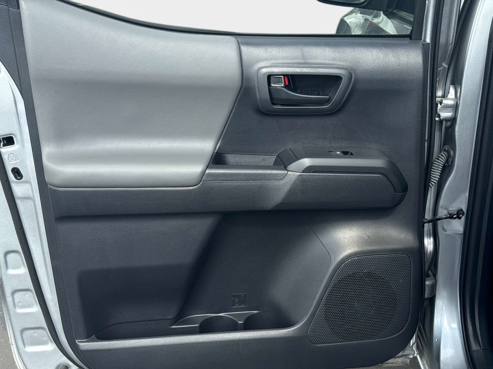 Used 2023 Toyota Tacoma SR image 11