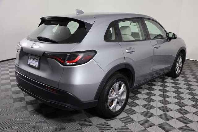 Used 2023 Honda HR-V LX image 8