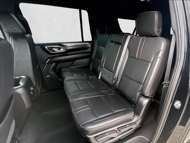 Used 2022 Chevrolet Suburban RST w/ Sport Performance Package AWD/4WD image 27