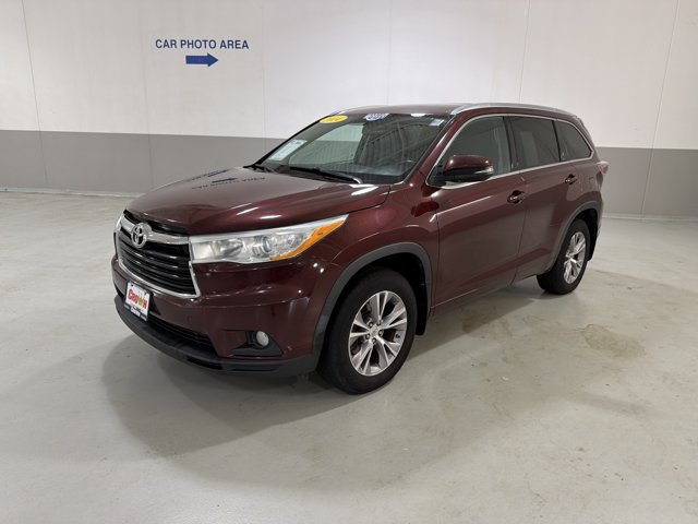 Used 2014 Toyota Highlander XLE AWD/4WD image 3