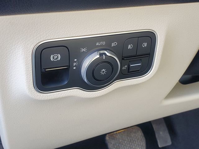 Used 2023 Mercedes-Benz GLB 250 4MATIC image 12