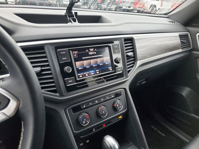 Used 2022 Volkswagen Atlas Cross Sport SE image 26