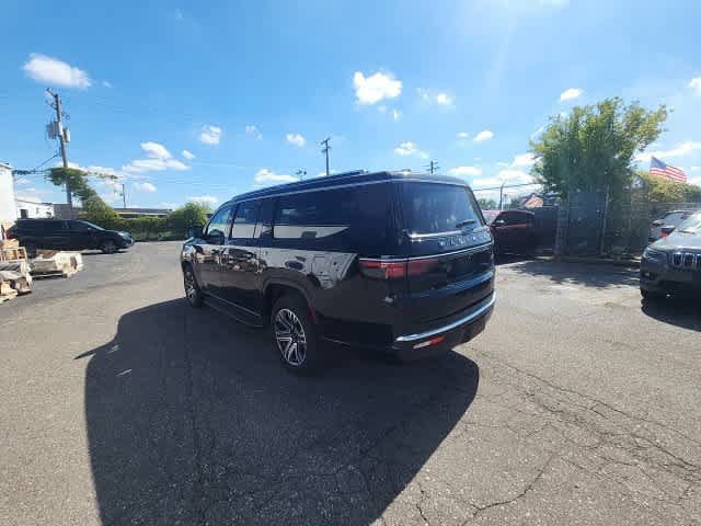 Certified 2024 Jeep Wagoneer L Series II w/ Flexible Seating Group AWD/4WD image 19