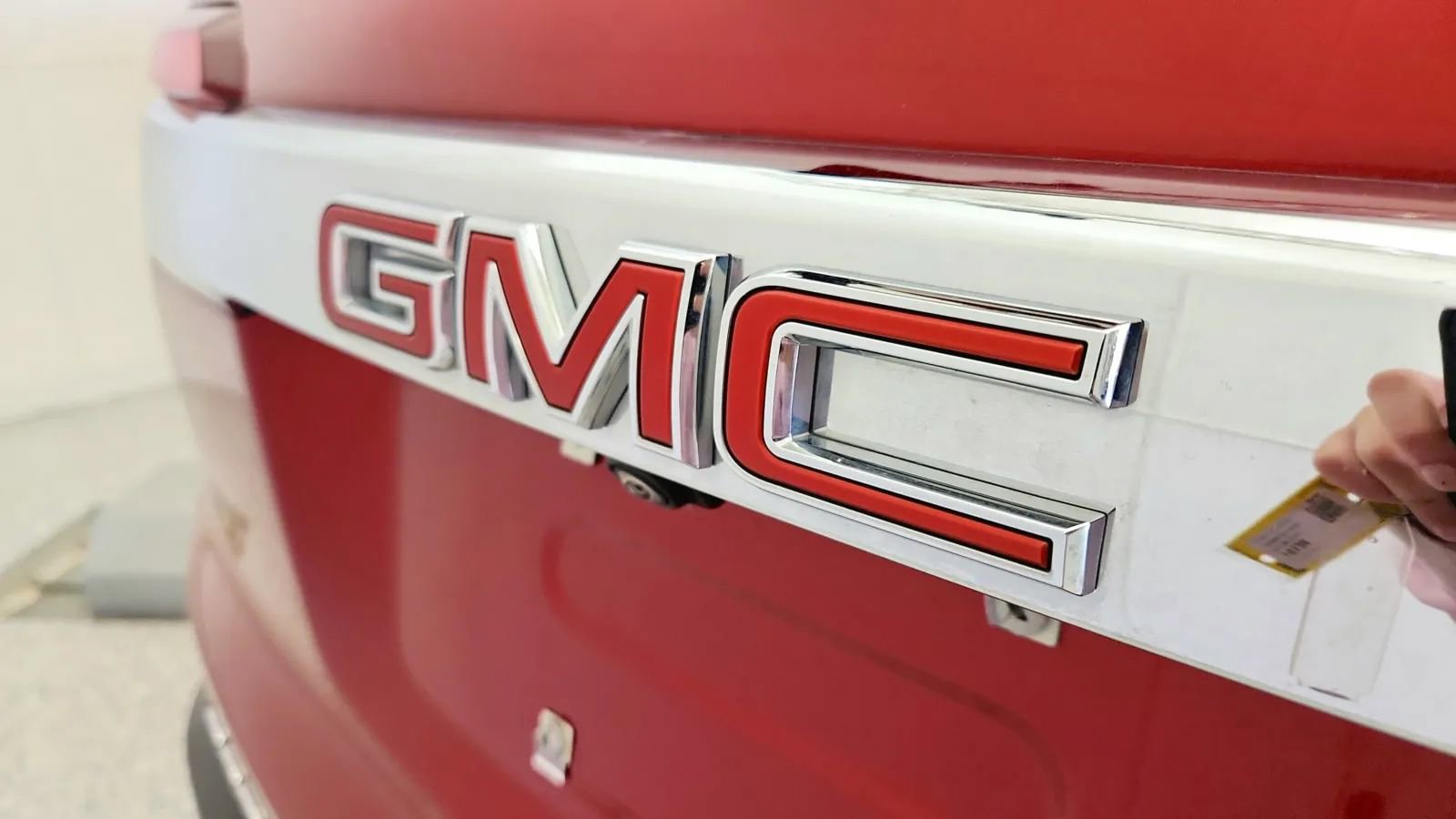 Used 2023 GMC Acadia SLT image 16