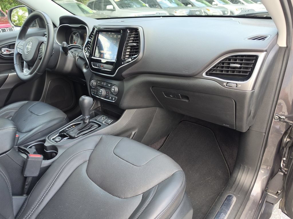 Certified 2019 Jeep Cherokee Limited FWD image 12