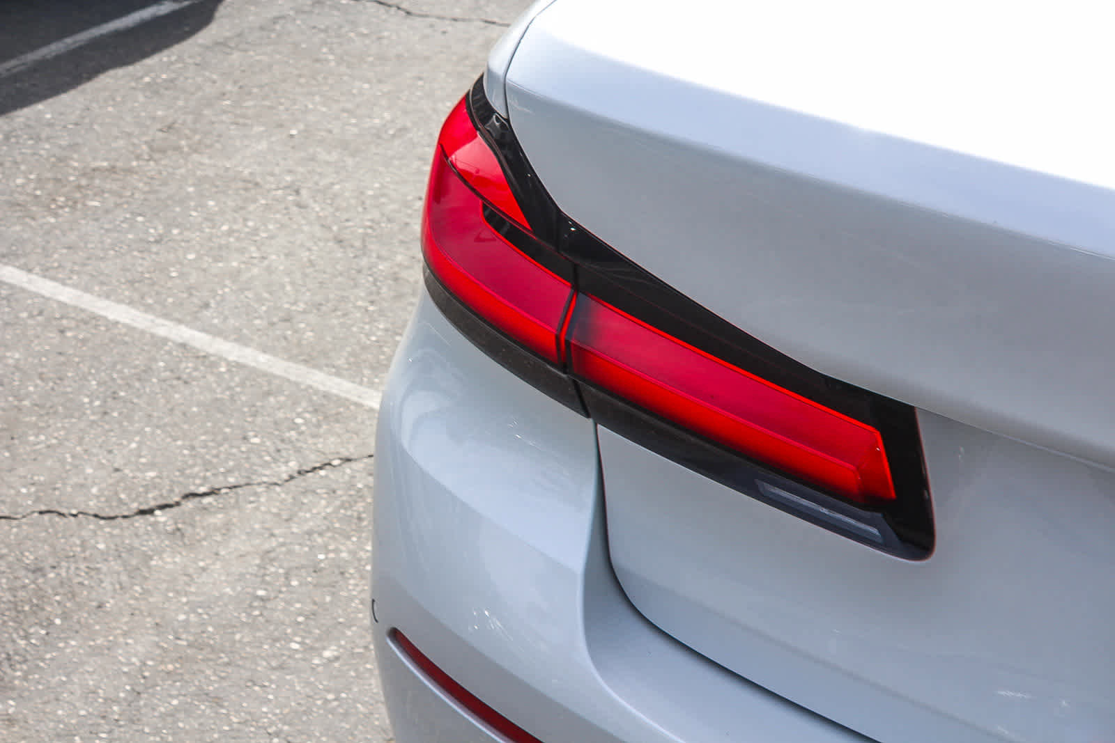 Certified 2023 BMW 530e w/ Convenience Package image 7