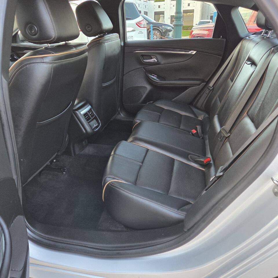 Used 2019 Chevrolet Impala Premier FWD image 14