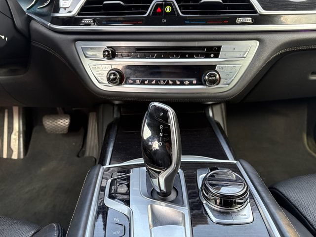 Used 2016 BMW 750i xDrive AWD/4WD image 11