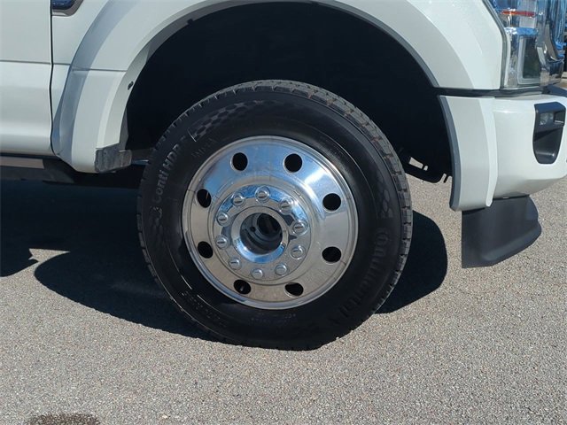 Certified 2022 Ford F450 Platinum w/ FX4 Off-Road Package image 10