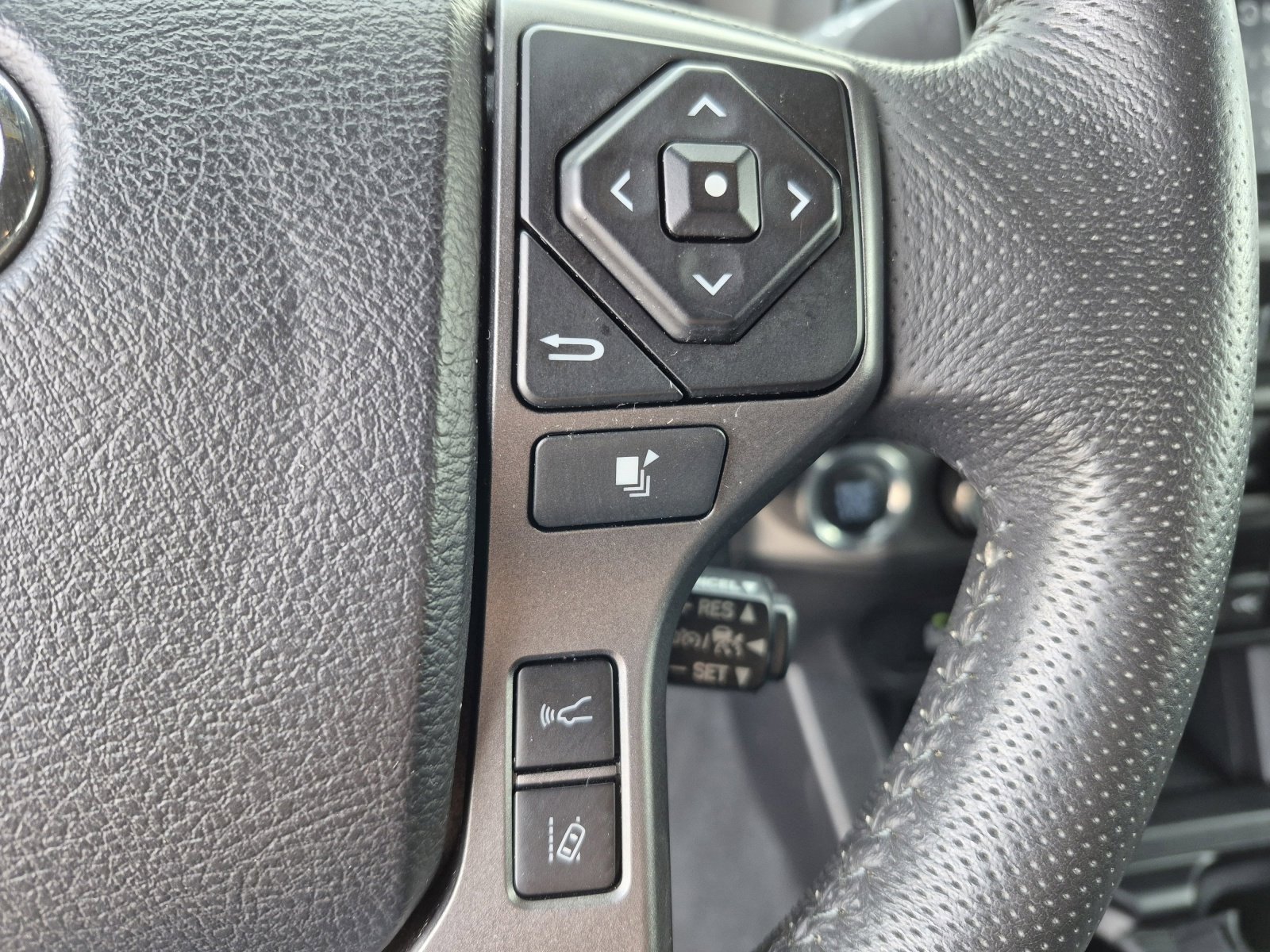 Certified 2021 Toyota Tacoma TRD Off-Road w/ TRD Premium Off Road Package image 26