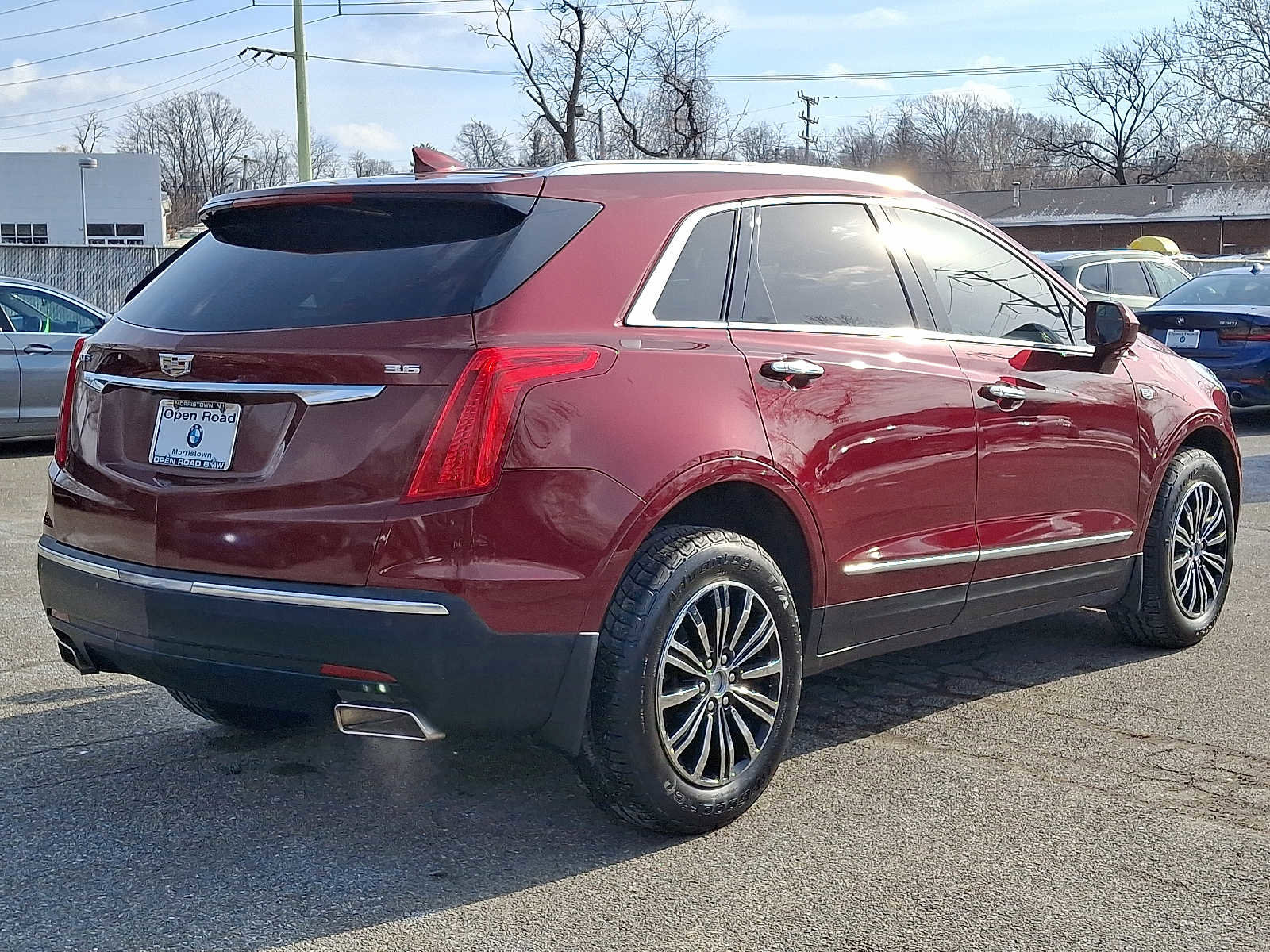 Used 2017 Cadillac XT5 Luxury w/ Driver Awareness Package image 6