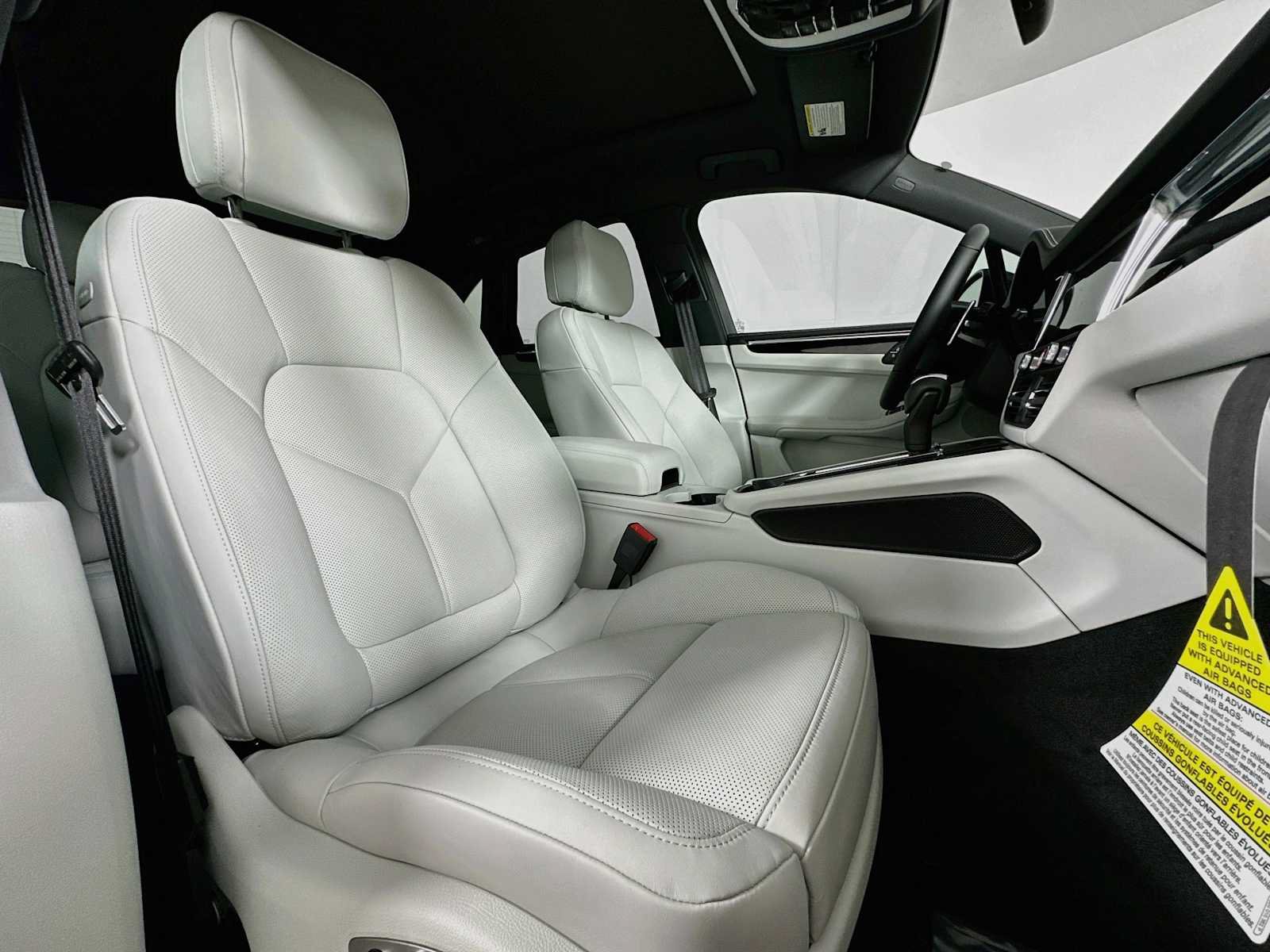 New 2026 Porsche Macan S AWD/4WD image 28