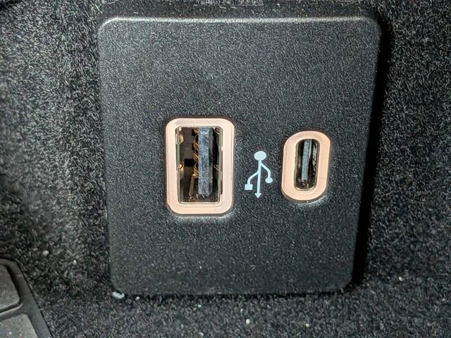 New 2026 Lincoln Corsair Premiere image 22