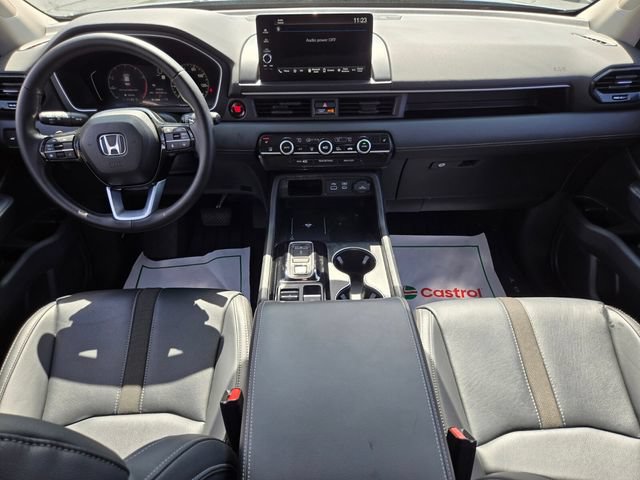 Used 2025 Honda Pilot EX-L image 14