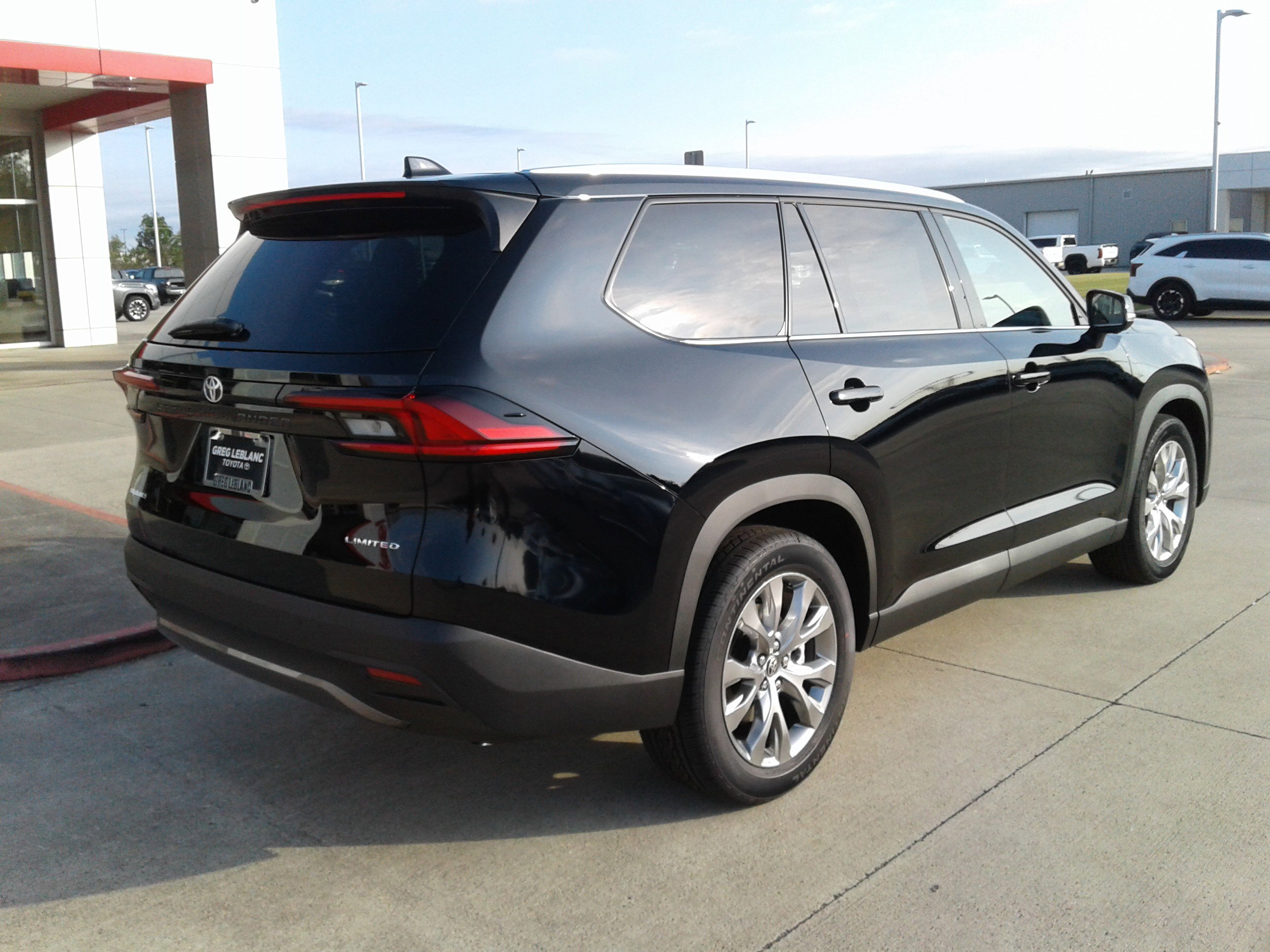 New 2026 Toyota Grand Highlander FWD image 2