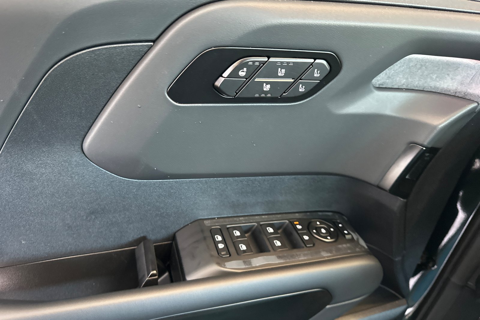New 2027 Kia Telluride SX X-Pro AWD/4WD image 11
