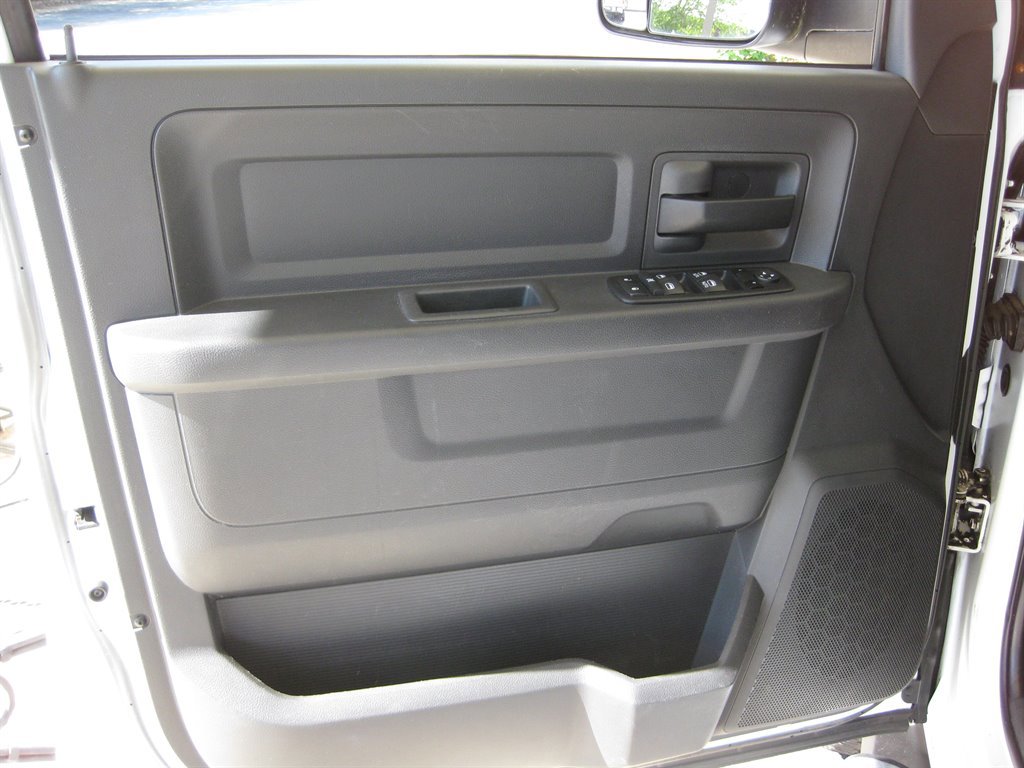 Used 2011 RAM 2500 ST w/ ST Popular Equipment Group RWD image 12