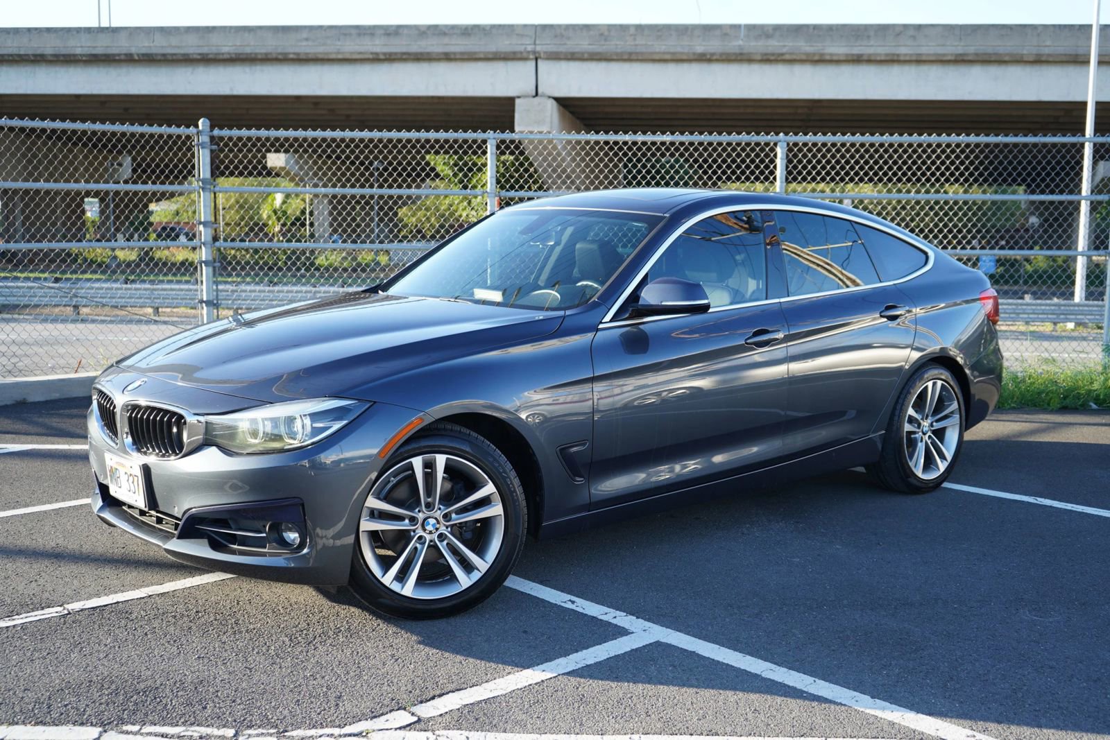 Used 2017 BMW 330i Gran Turismo xDrive AWD/4WD image 3