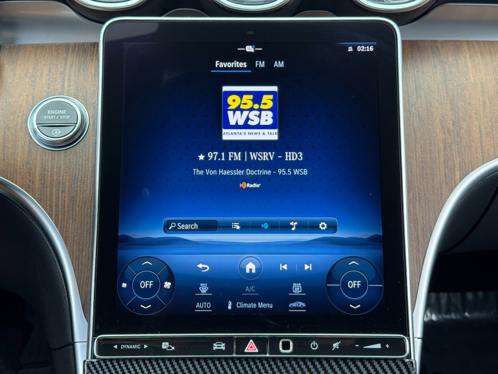 Used 2022 Mercedes-Benz C 300 Sedan w/ Exclusive Trim Package image 26