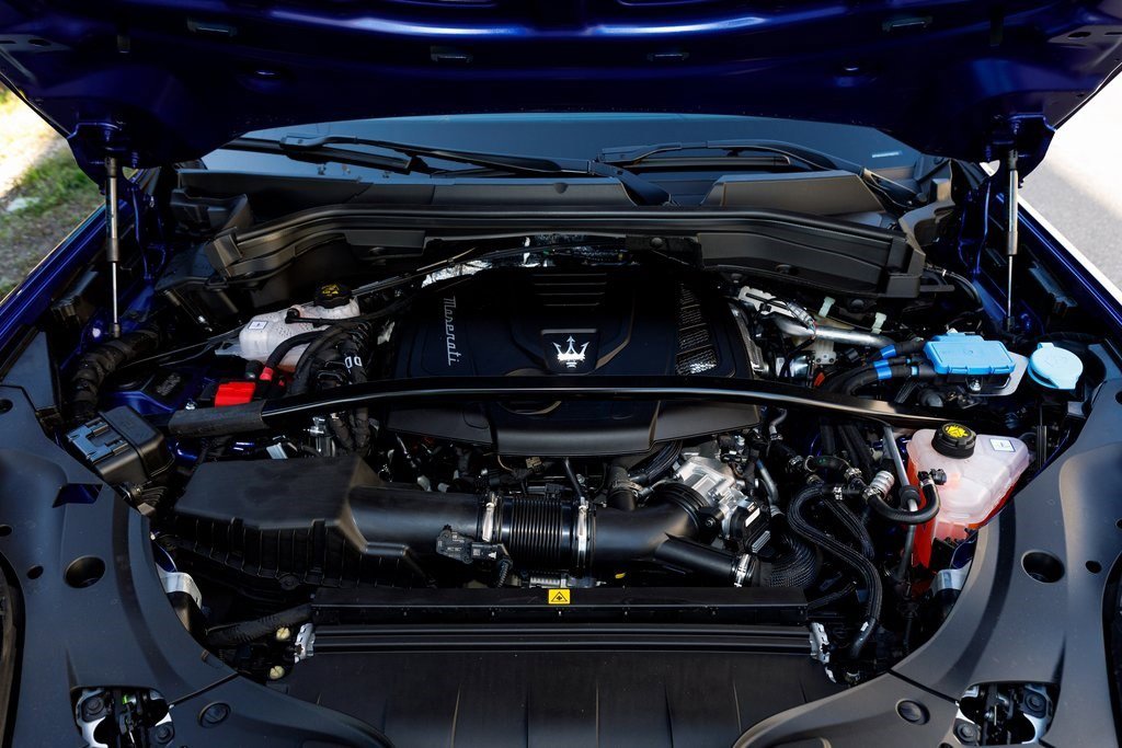 New 2025 Maserati Grecale GT image 39