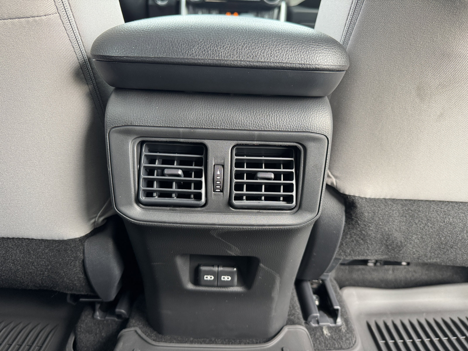 New 2025 Toyota RAV4 XLE image 7