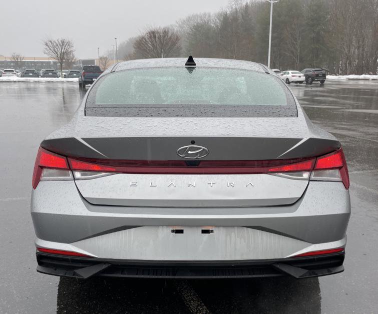 Used 2022 Hyundai Elantra SEL w/ Convenience Package image 5