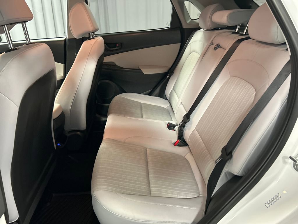 Used 2023 Hyundai Kona SEL w/ Winter Weather Package FWD image 21