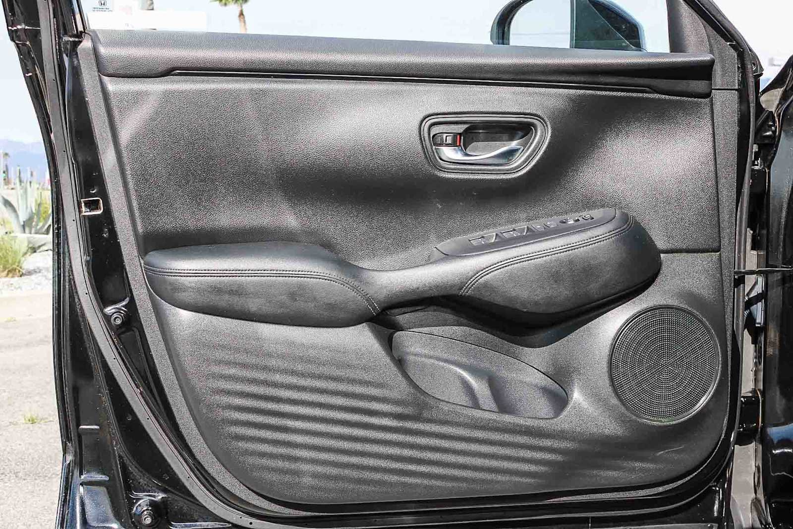 Certified 2023 Honda HR-V LX image 21